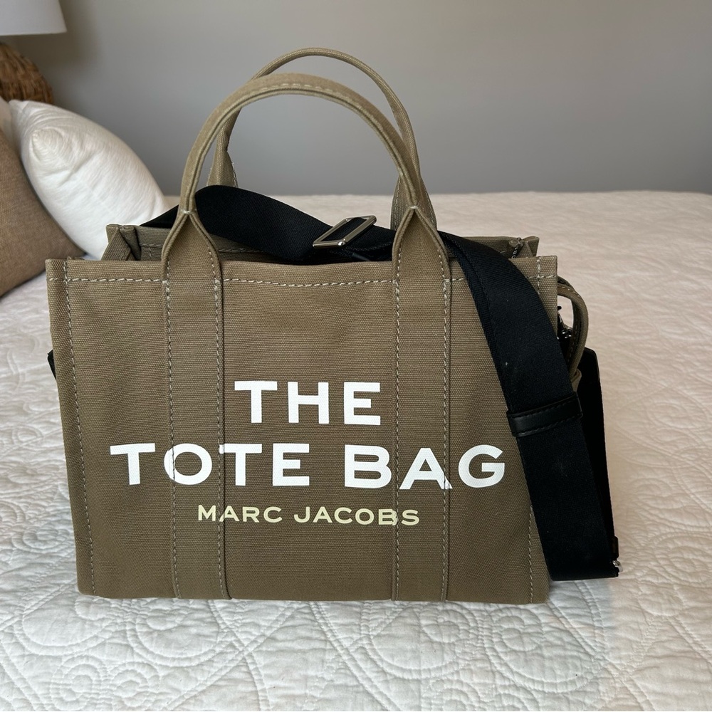 Marc Jacobs Green Canvas Tote Bag with Bold Branding